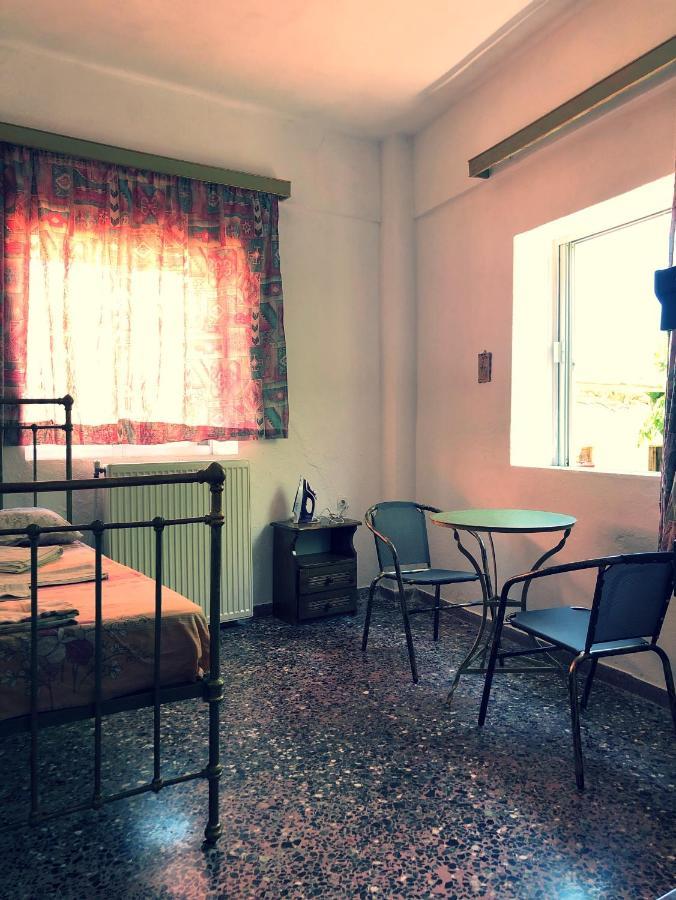 Yard Apartman Asztiráki Kültér fotó